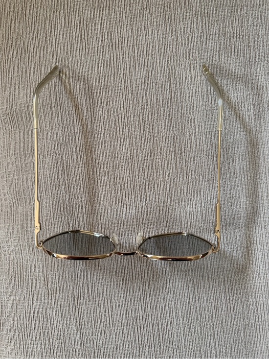 Le Specs Escadrille sunglasses main image 6